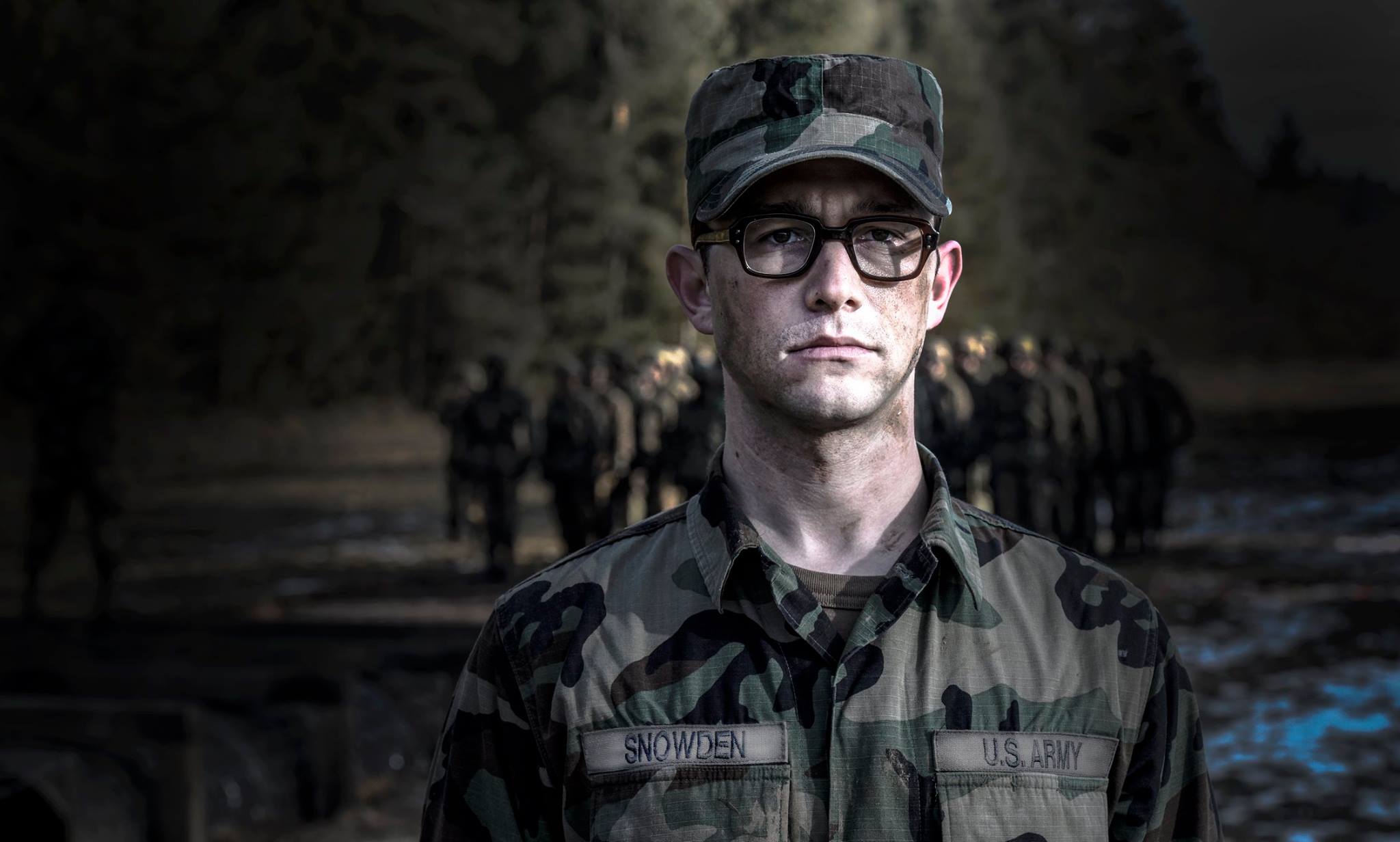 Ecco il trailer ufficiale italiano di Snowden e il commento al film di Joseph Gordon-Levitt