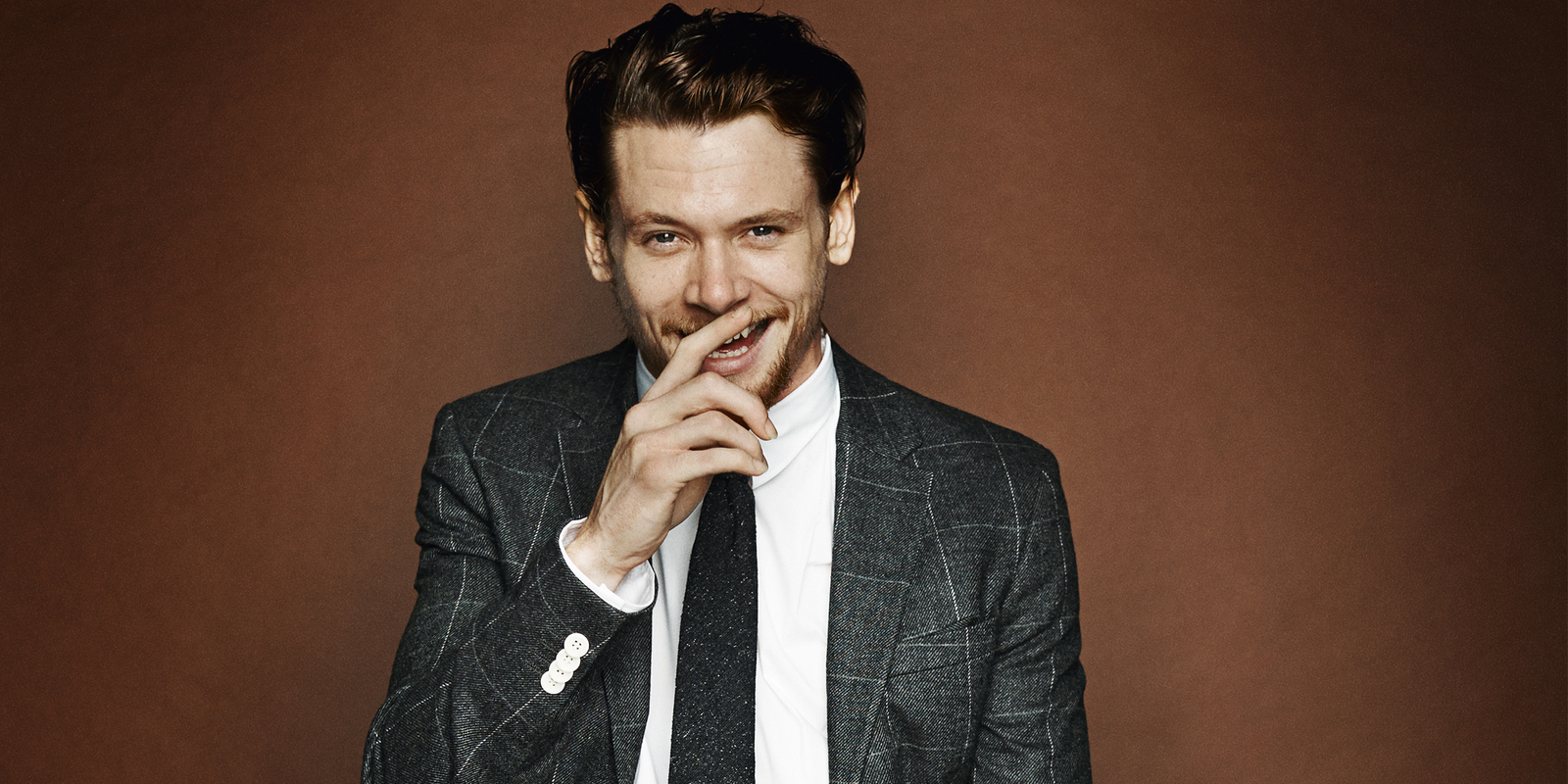 Jack O'Connell protagonista del biopic su Alexander McQueen