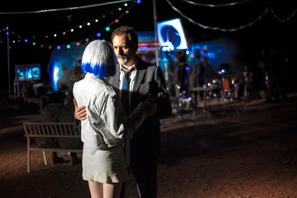 Tito e gli alieni: il trailer del film di Paola Randi con Valerio Mastandrea e Clémence Poésy