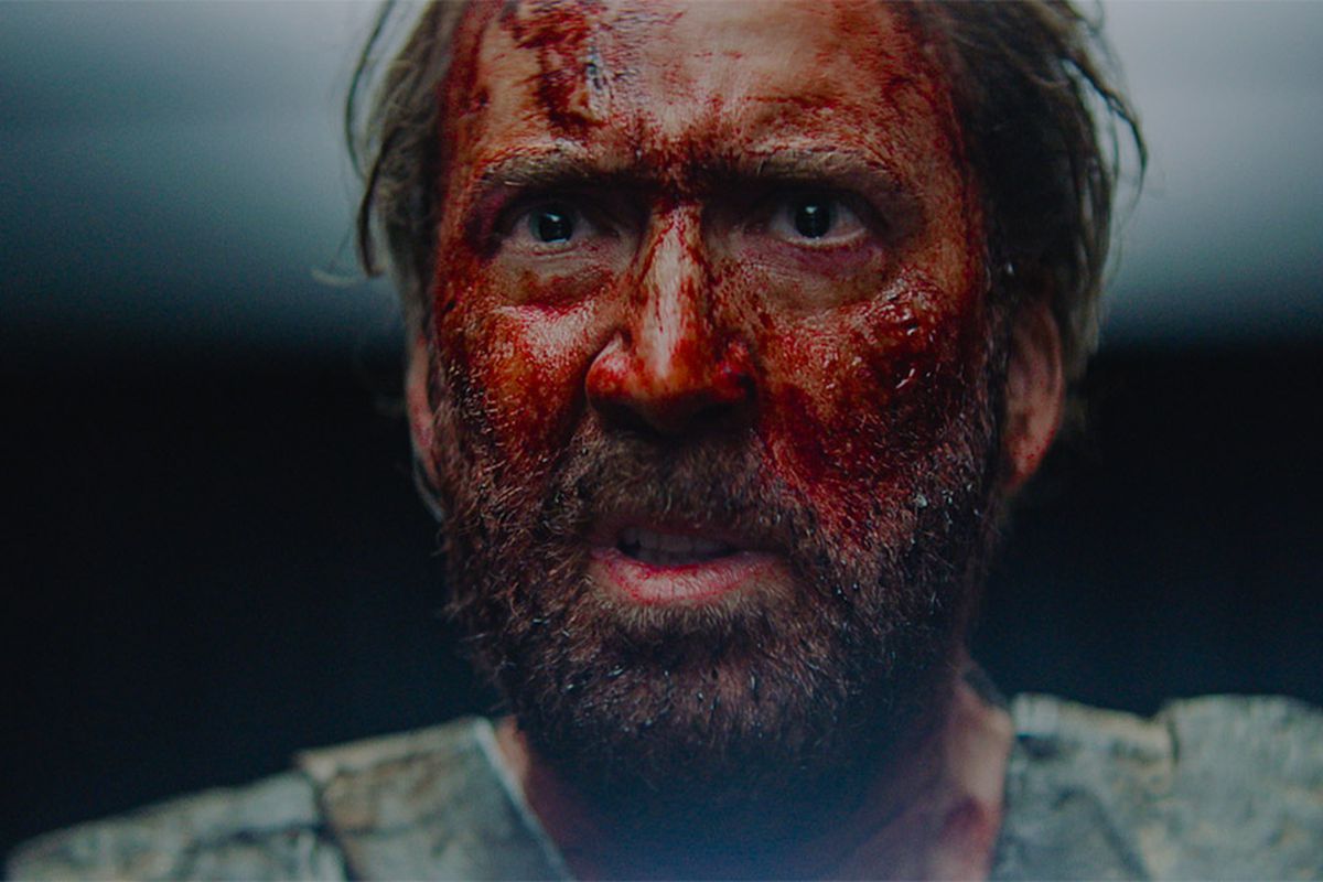 Mandy: il trailer del film con Nicolas Cage fuori di testa e armato di motosega