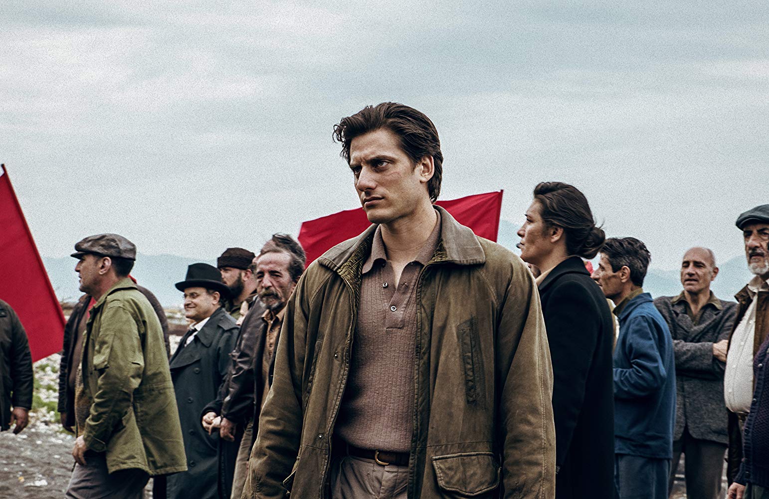 Venezia 76, Pietro Marcello e il suo Martin Eden, storia di un ragazzo che vuole emanciparsi attraverso la cultura