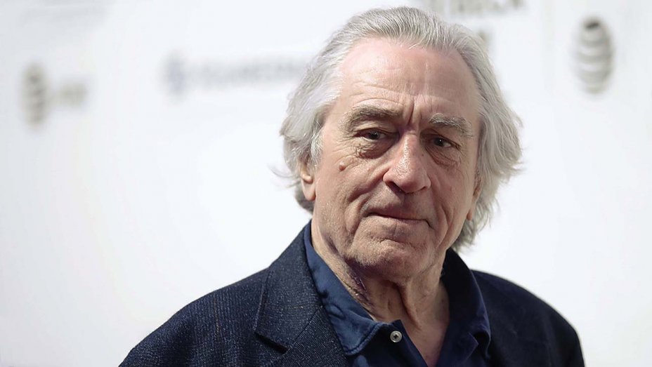 Roberto De Niro denunciato da una ex dipendente: causa da 12 milioni di dollari