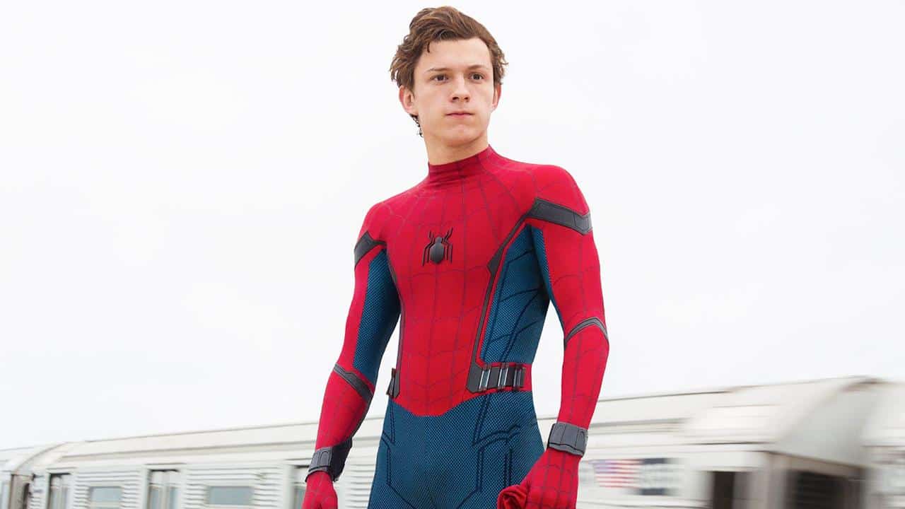 Tom Holland indosserà il costume di Spider-Man anche in 