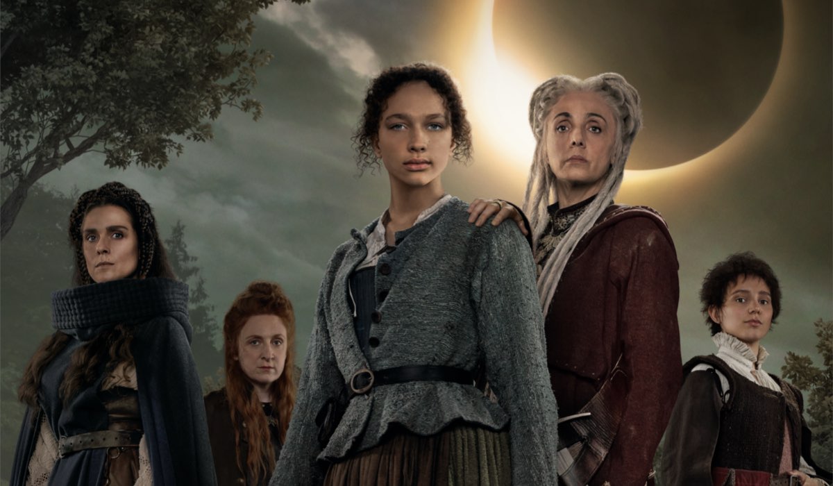 Luna nera, ecco il fantasy italiano e femminista di Netflix: premesse nobili per una serie deludente 