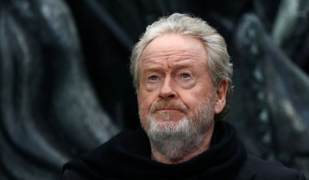 Ridley Scott: un film sulla pandemia da The End of October di Lawrence Wright
