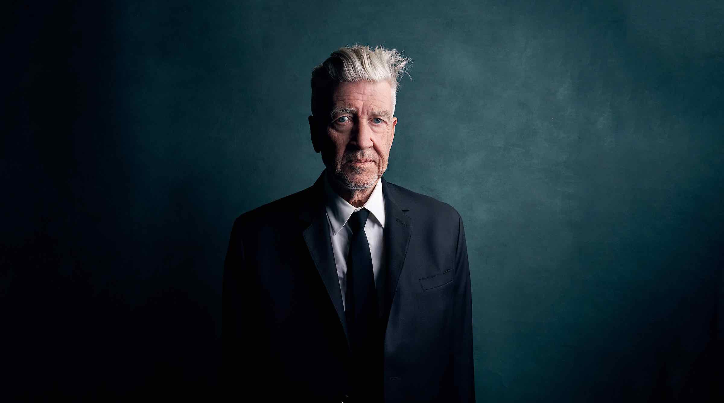 David Lynch, le ultime dal suo canale Youtube: un sogno surreale sul D-Day e la prima parte di Rabbits