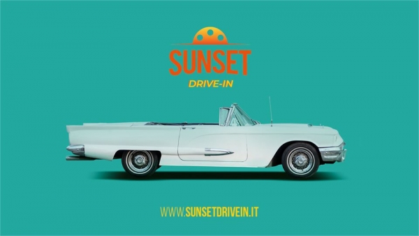 Sunset Drive In: il cinema all'aperto nella cornice di Cinecittà Studios