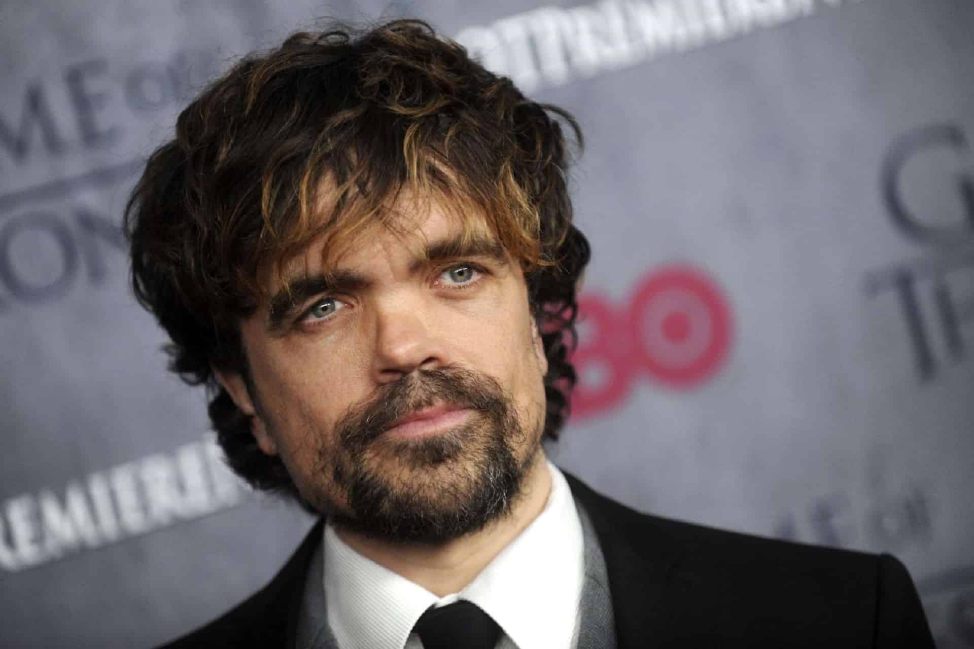 Cyrano de Bergerac: Peter Dinklage protagonista del musical di Joe Wright