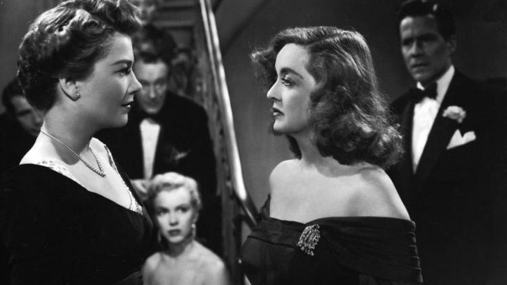 70 anni di Eva contro Eva, il capolavoro che esaltò la rivalità leggendaria tra Bette Davis e Anne Baxter