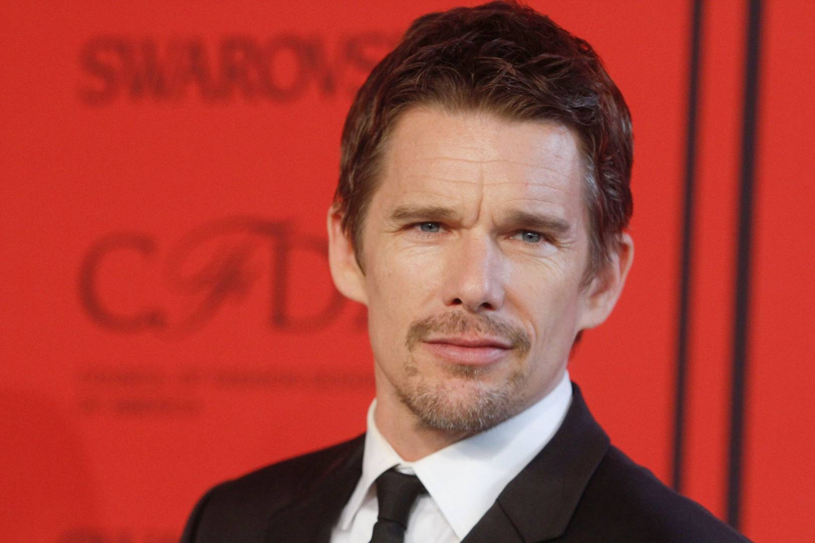 Le regole del cavaliere, terzo romanzo di Ethan Hawke, sarà disponibile dal 12 novembre