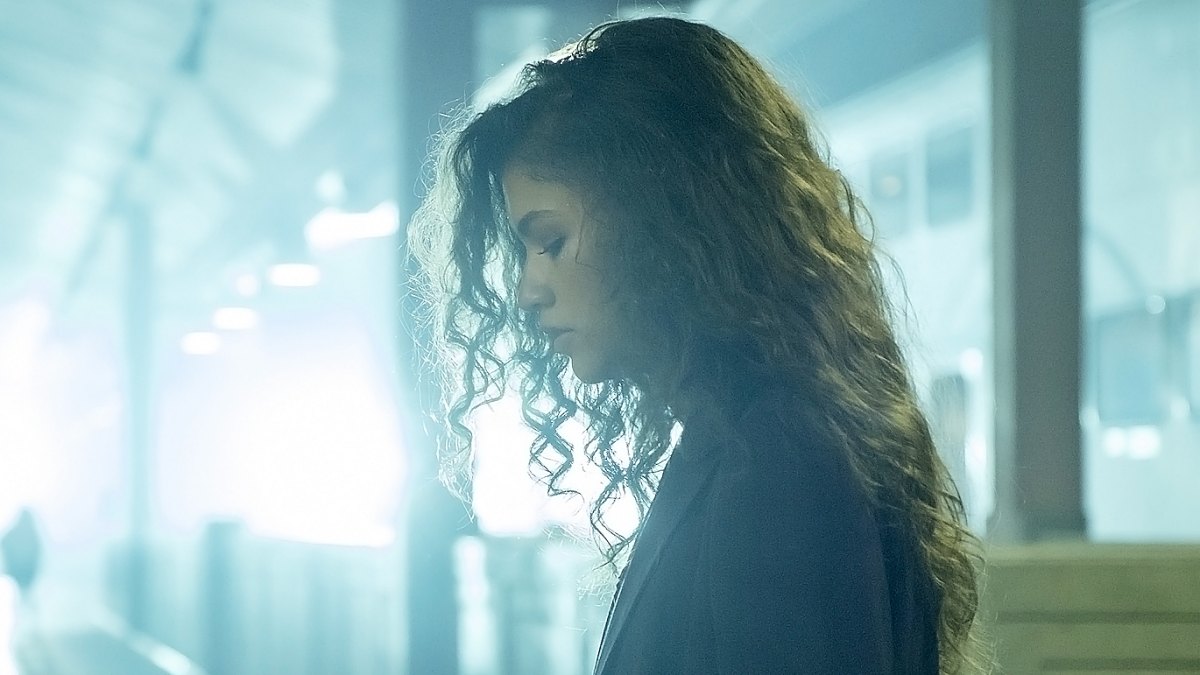 Euphoria: Zendaya nel trailer del primo dei due episodi speciali della serie HBO