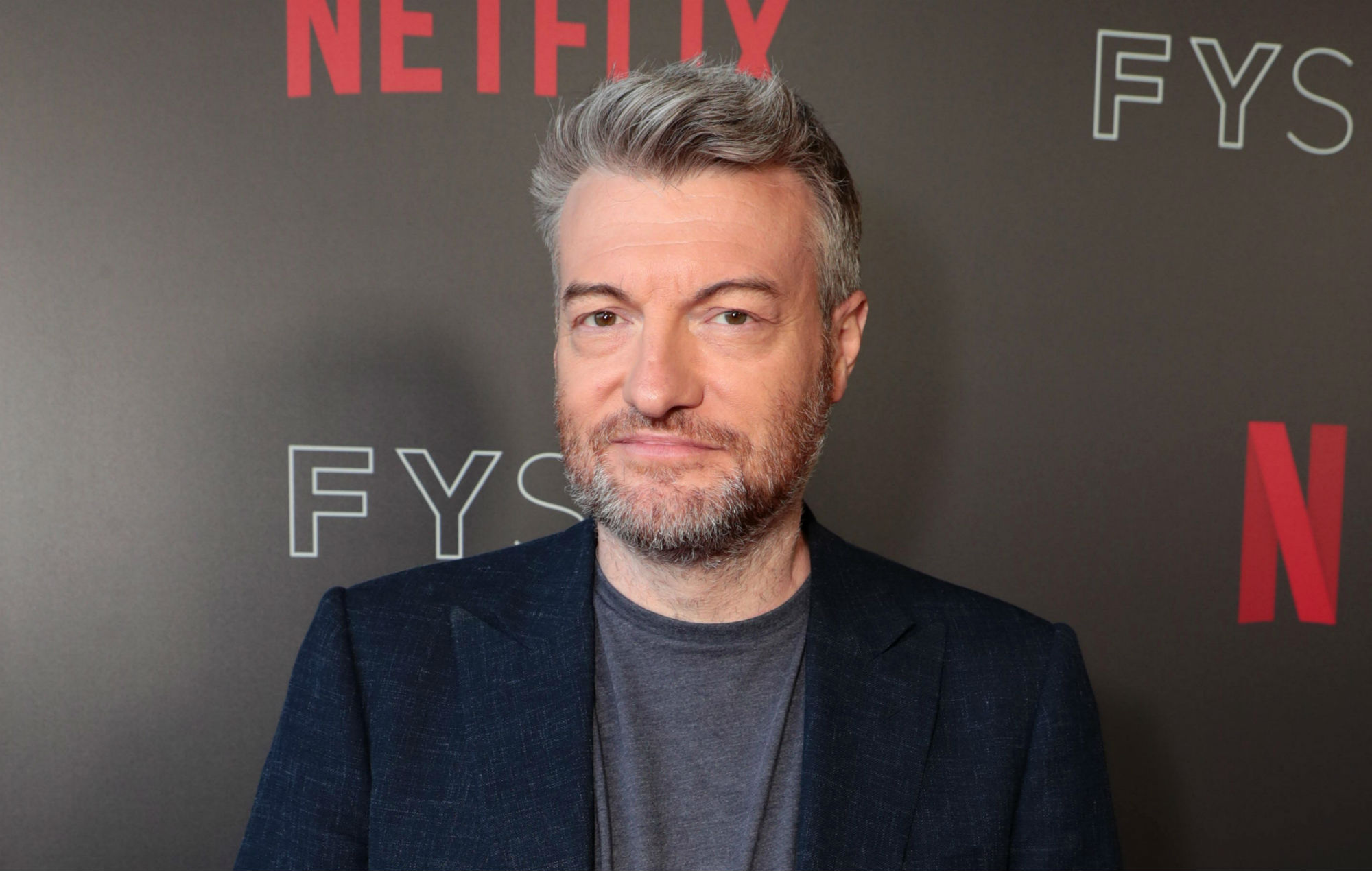Il creatore di Black Mirror Charlie Brooker al lavoro su un mockumentary sul 2020 per Netflix