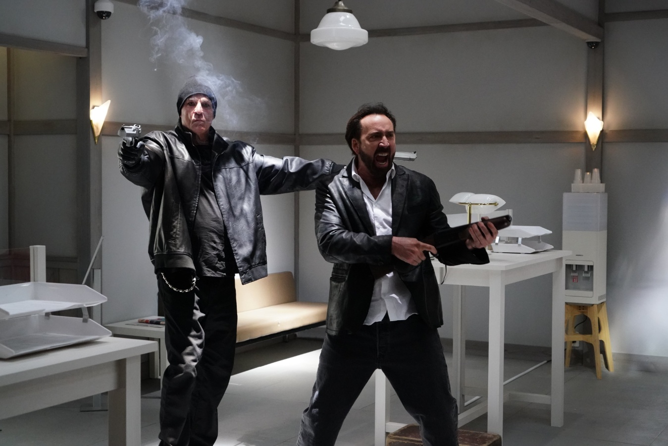 Prisoners of the Ghostland: le prime immagini del film di Sion Sono con Nicolas Cage