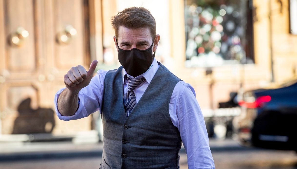 Tom Cruise s'infuria sul set di Mission: Impossible 7 per la violazione dei protocolli anti-Covid 19