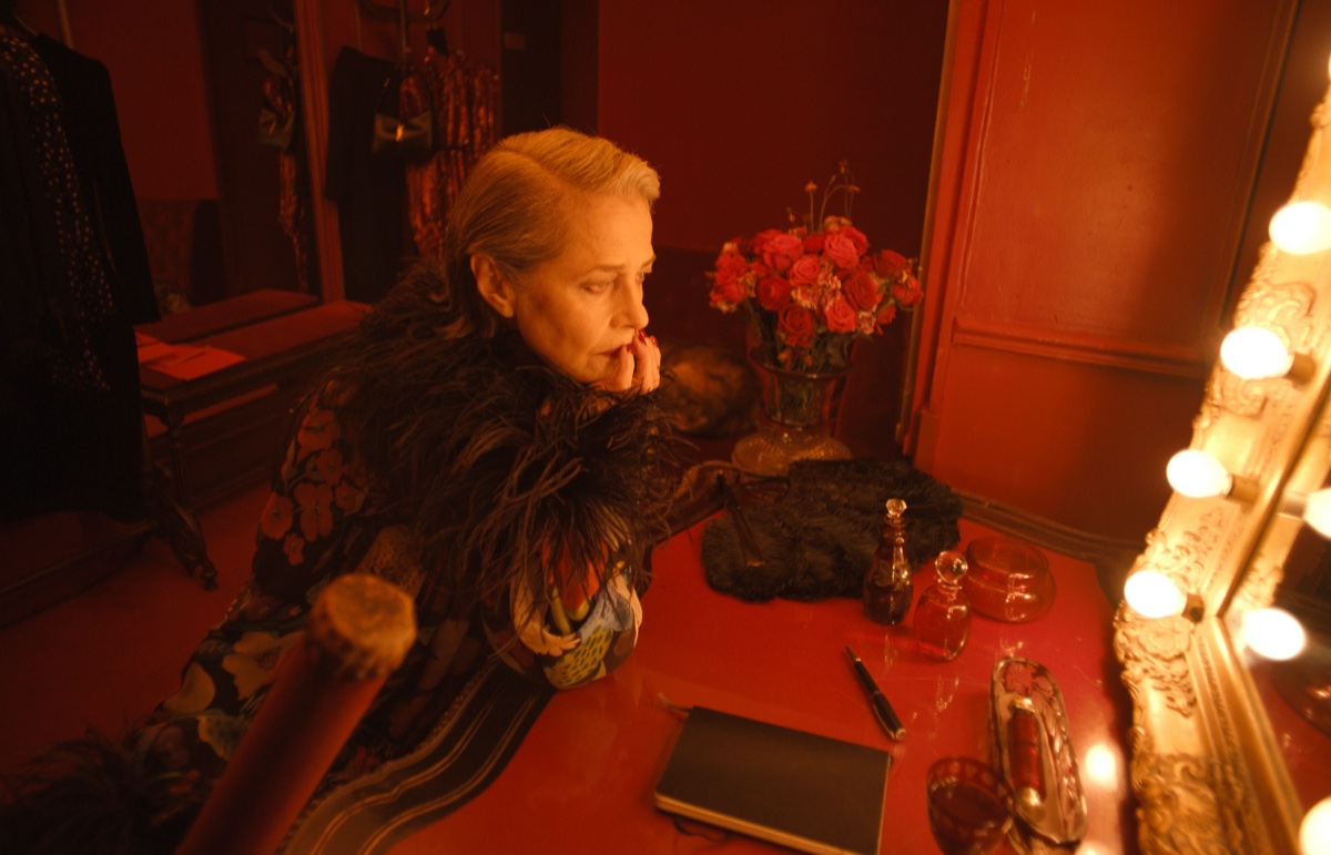Summer of '21: ecco il corto di Gaspar Noé con Charlotte Rampling per Saint Laurent