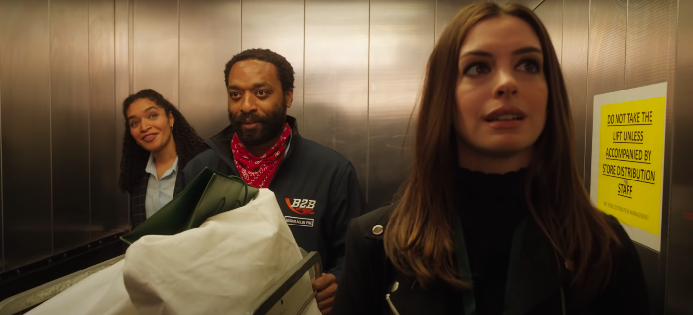 Locked Down: il trailer del film sull'isolamento con Anne Hathaway e Chiwetel Ejiofor