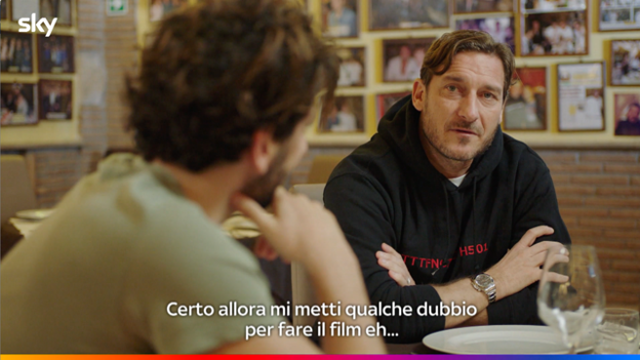 Speravo de morì prima: la nuova clip della serie su Francesco Totti con Pietro Castellitto