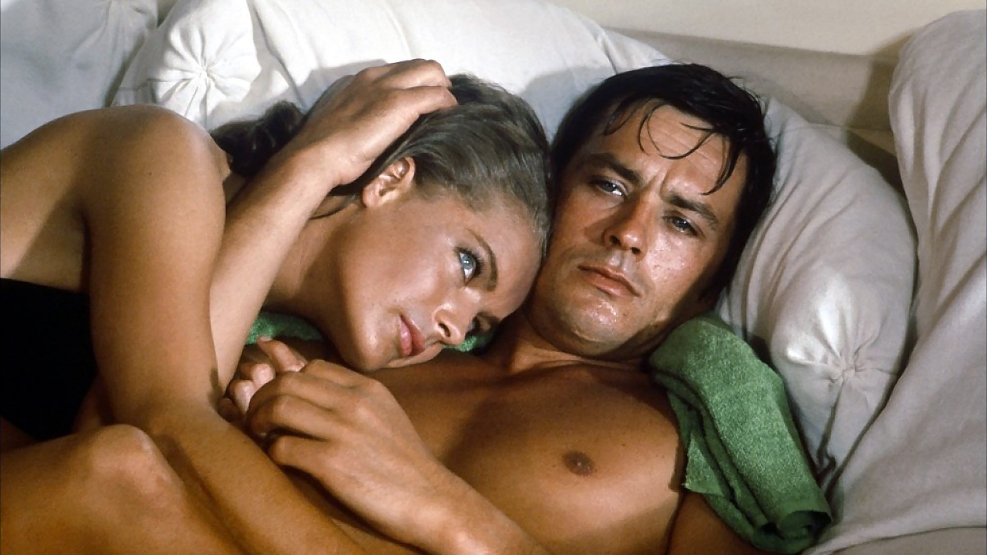 La piscina: il trailer del restauro con Alain Delon e Romy Schneider