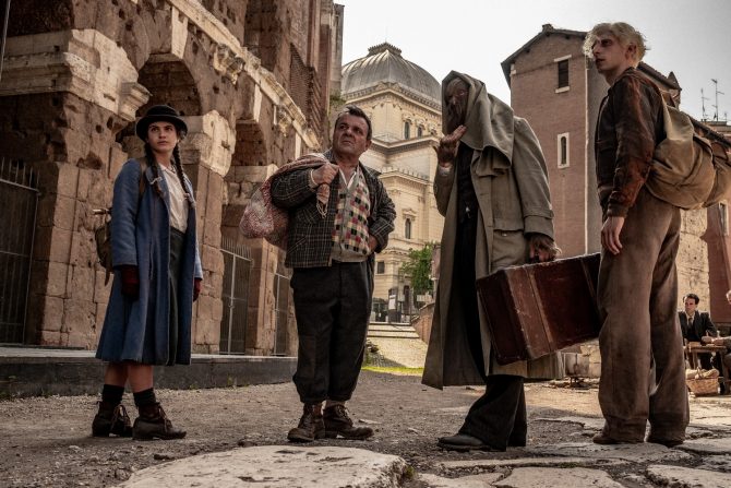 Freaks Out: il cast dell'ultimo film di Gabriele Mainetti incontra il pubblico a Roma