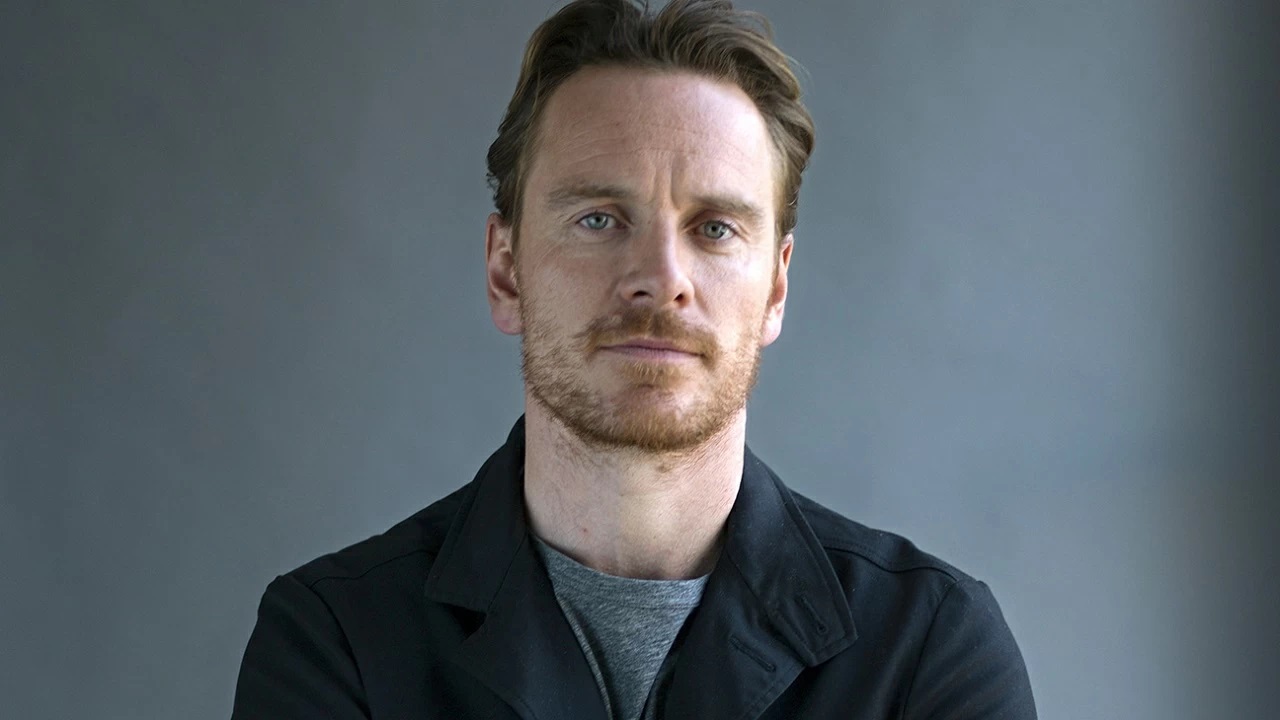 Michael Fassbender protagonista di The Killer, thriller di David Fincher dall'omonima graphic novel francese