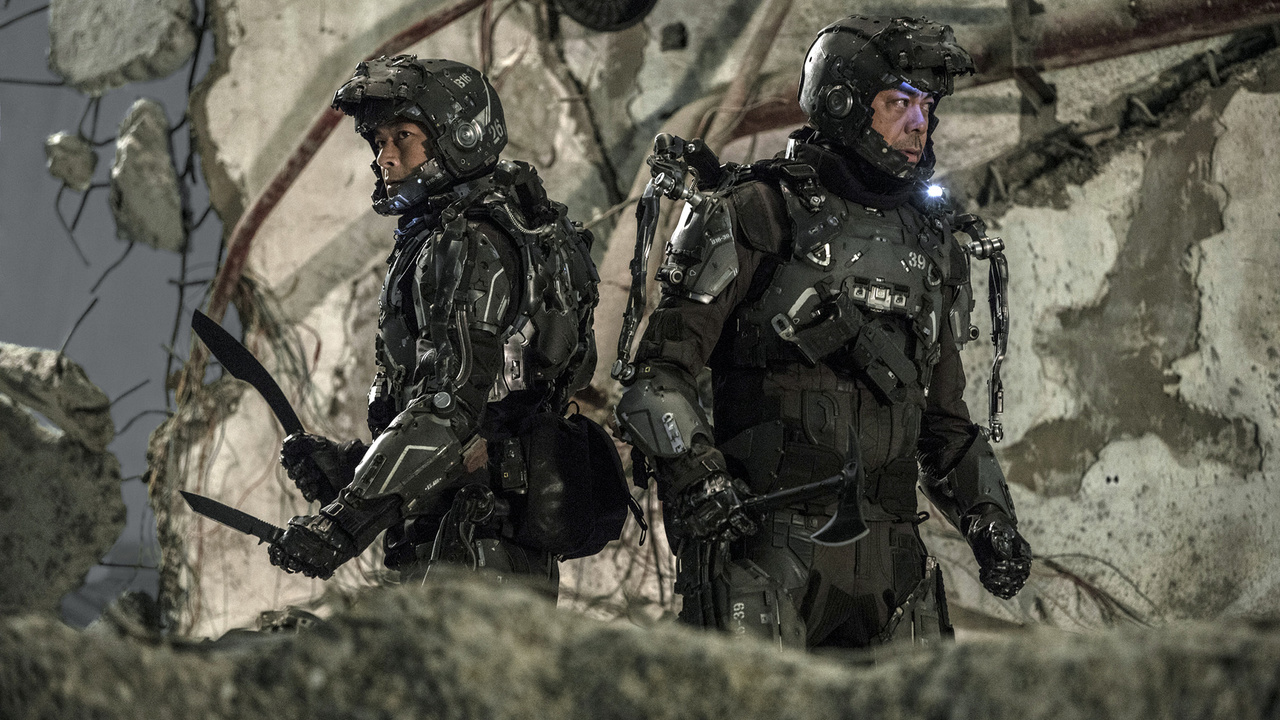 OLTRE LO SPECCHIO - Il racconto della seconda giornata: spesso la realtà fa più paura della finzione