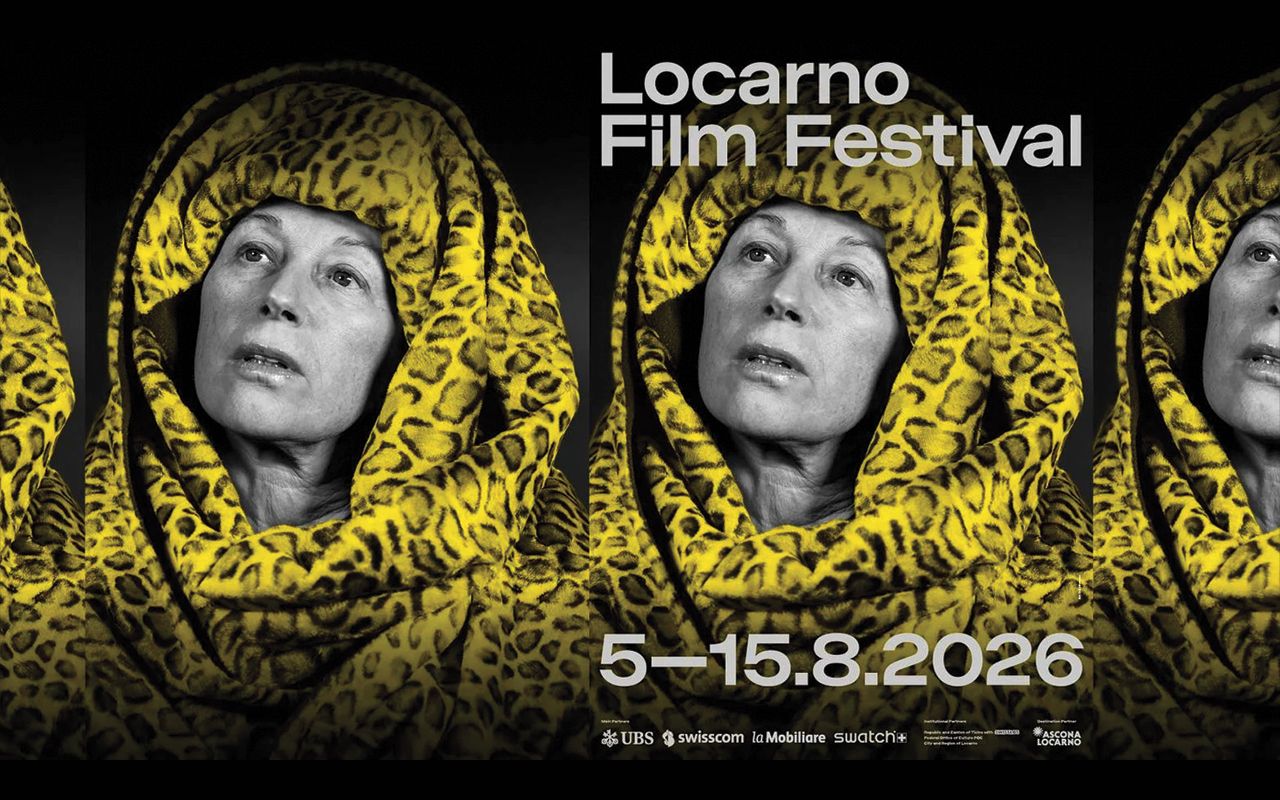 Cindy Sherman posa il suo sguardo enigmatico sul poster ufficiale di Locarno79